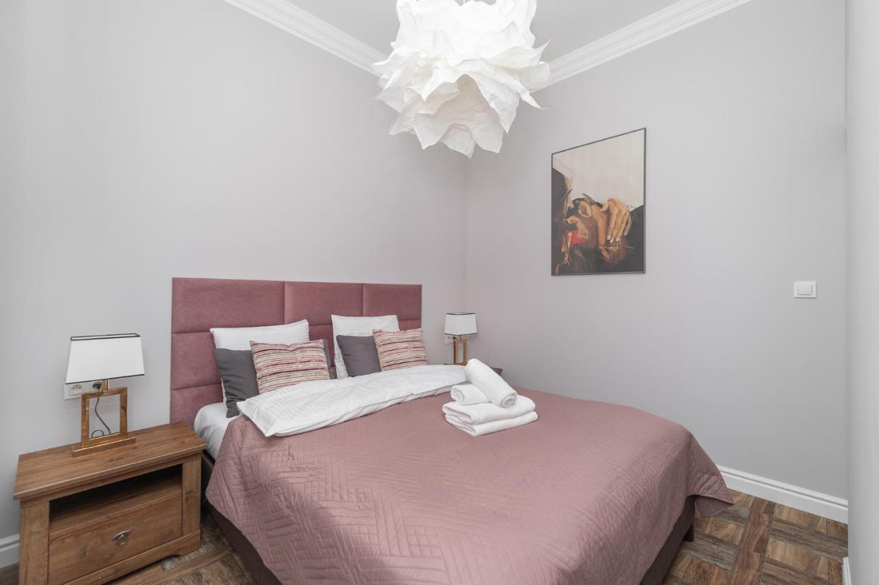 Old Town Comfy Apartment #18 Poznan Bagian luar foto
